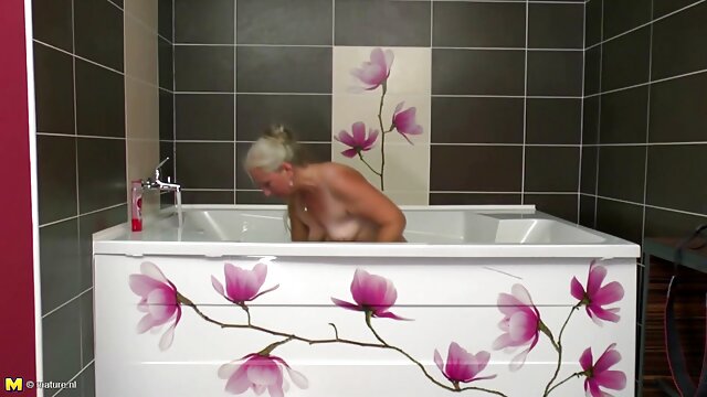 خانواده لزبین نینا هارتلی شاخدار ناب ترین سکس
