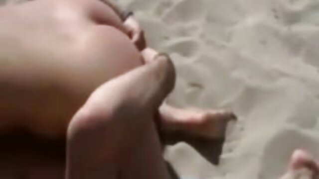بچه گره خورده که بعد از رابطه جنسی در این زوج گره خورده فیلم سکسی ناب عمیق می شود